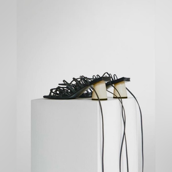 NWOT Black Leather Strappy Heel Sandals Size 10 - Picture 1 of 5